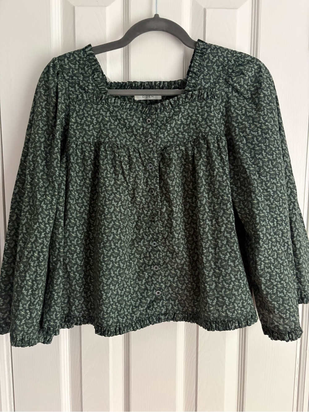 Doen green blouse